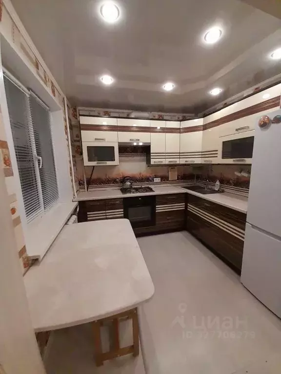 3-к кв. Свердловская область, Каменск-Уральский просп. Победы, 23 ... - Фото 1