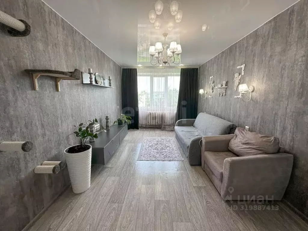 2-к кв. Псковская область, Псков ул. Ижорского Батальона, 8 (55.0 м) - Фото 1