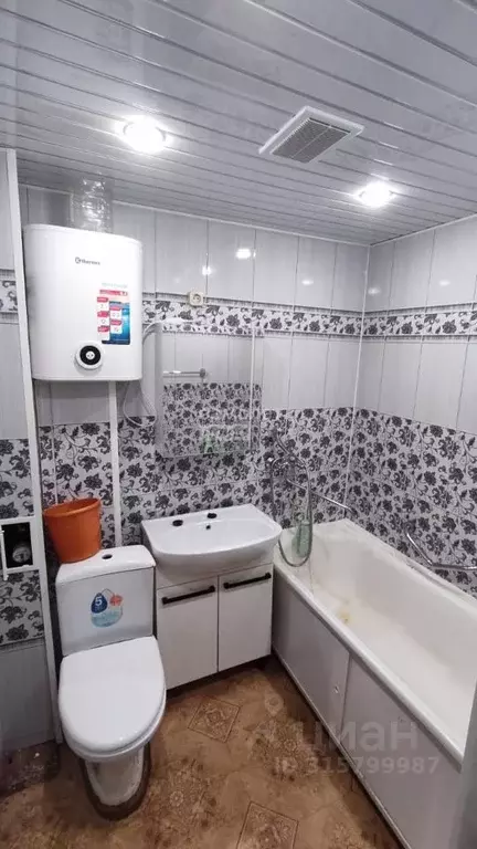 1-к кв. Саратовская область, пос. Дубки ул. Новая, 1 (30.0 м) - Фото 0