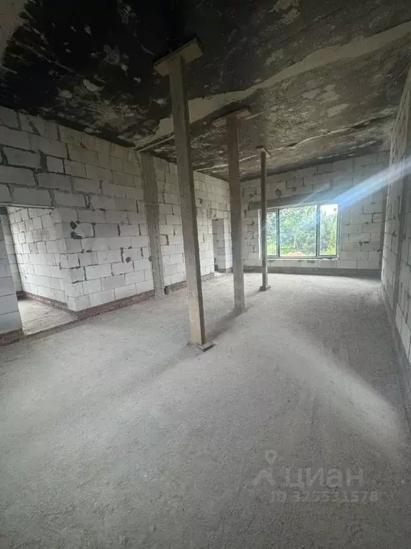 Дом в Калужская область, Совхоз Боровский с/пос, д. Комлево ул. ... - Фото 1