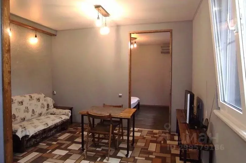 Дом в Краснодарский край, Сочи ул. Лазарева, 13 (35 м) - Фото 1