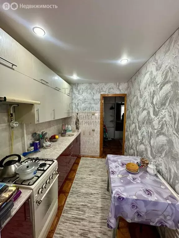 3-комнатная квартира: Нефтекамск, улица Ленина, 39 (63.6 м) - Фото 1