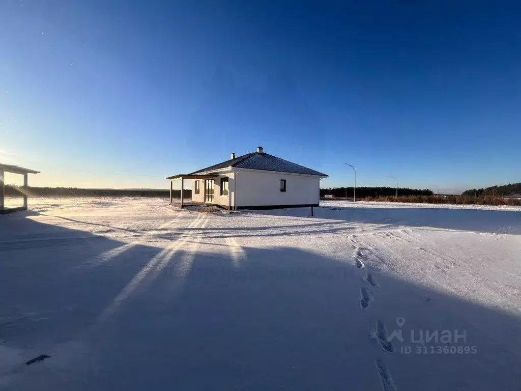 Дом в Свердловская область, Белоярский городской округ, пос. Рассоха  ... - Фото 0