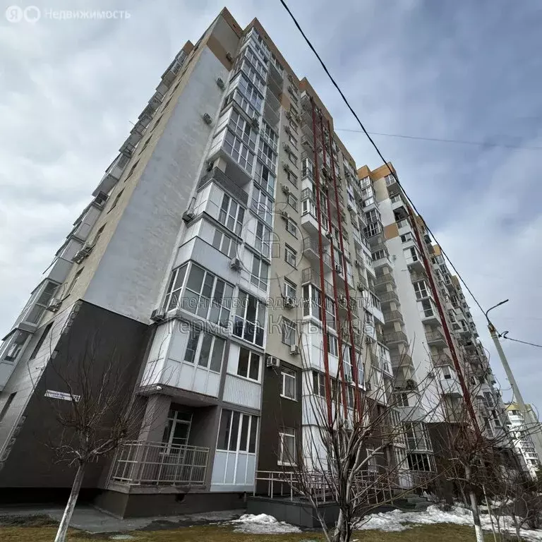 Квартира-студия: Волгоград, улица Маршала Воронова, 24 (32.2 м) - Фото 1