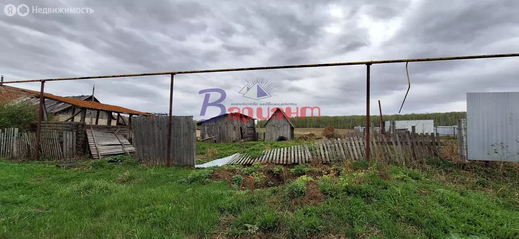 Участок в село Травники, Октябрьская улица, 18 (20 м) - Фото 0