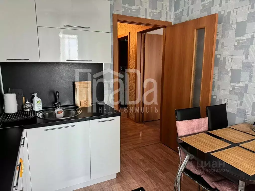 2-к кв. Красноярский край, Красноярск ул. Академика Киренского, 33 ... - Фото 1