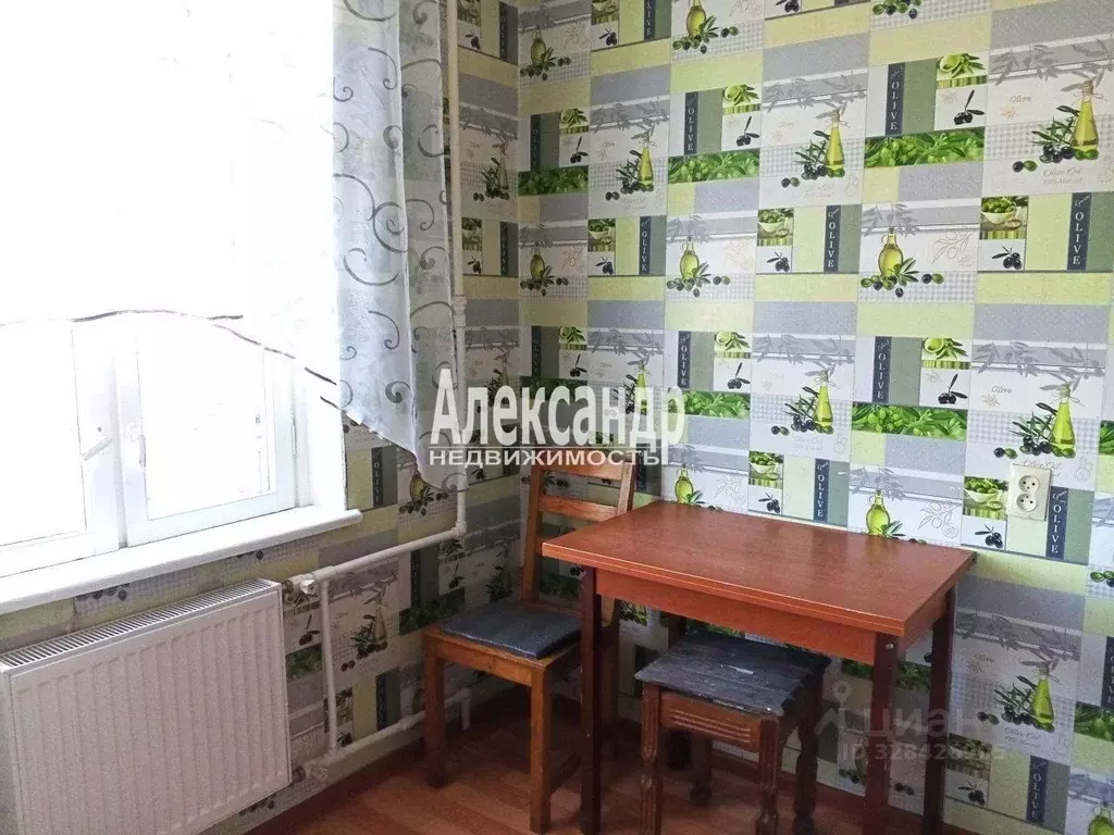 2-к кв. Ленинградская область, Приозерск ул. Калинина, 18 (54.0 м) - Фото 2