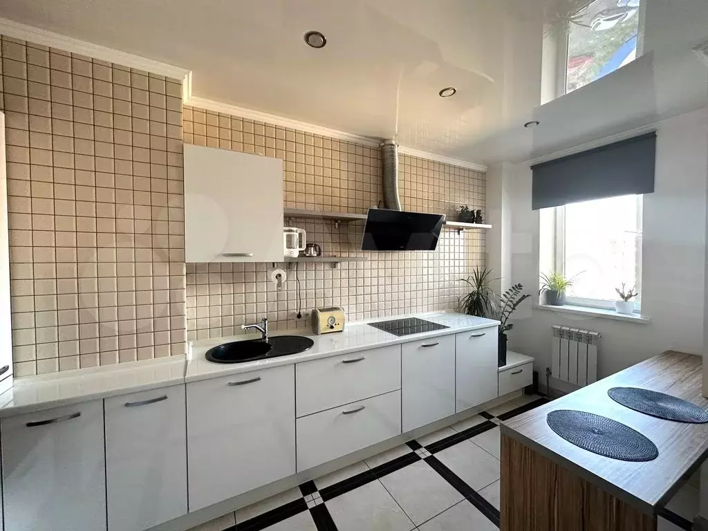 1-к. квартира, 42 м, 8/9 эт. - Фото 1