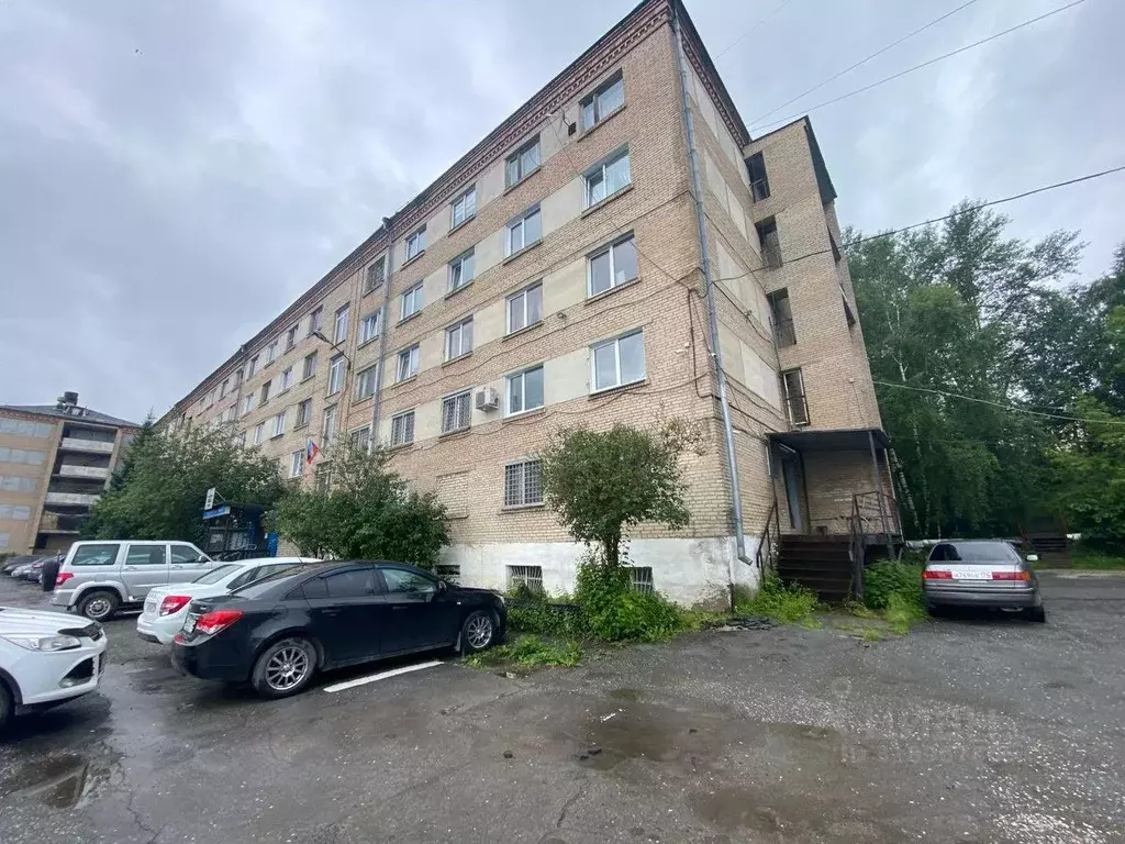 Торговая площадь в Челябинская область, Златоуст ул. Мельнова, 8 (68 ... - Фото 1