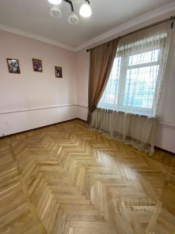 Дом в Кабардино-Балкария, Нальчик Труженик СДТ,  (240 м) - Фото 0