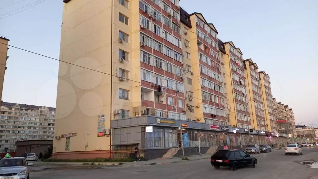 1-к. квартира, 45 м, 7/10 эт. - Фото 0