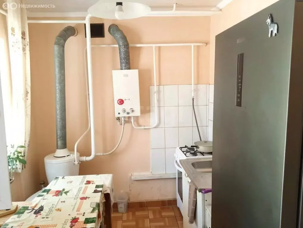 3-комнатная квартира: Славянск-на-Кубани, улица Победы, 246 (60 м) - Фото 2