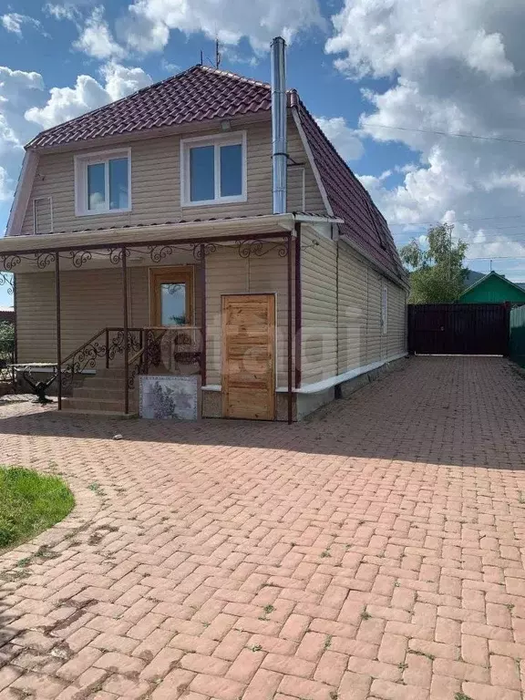 Дом в Бурятия, Иволгинский район, Иволгинское с/пос, с. Каленово ул. ... - Фото 1