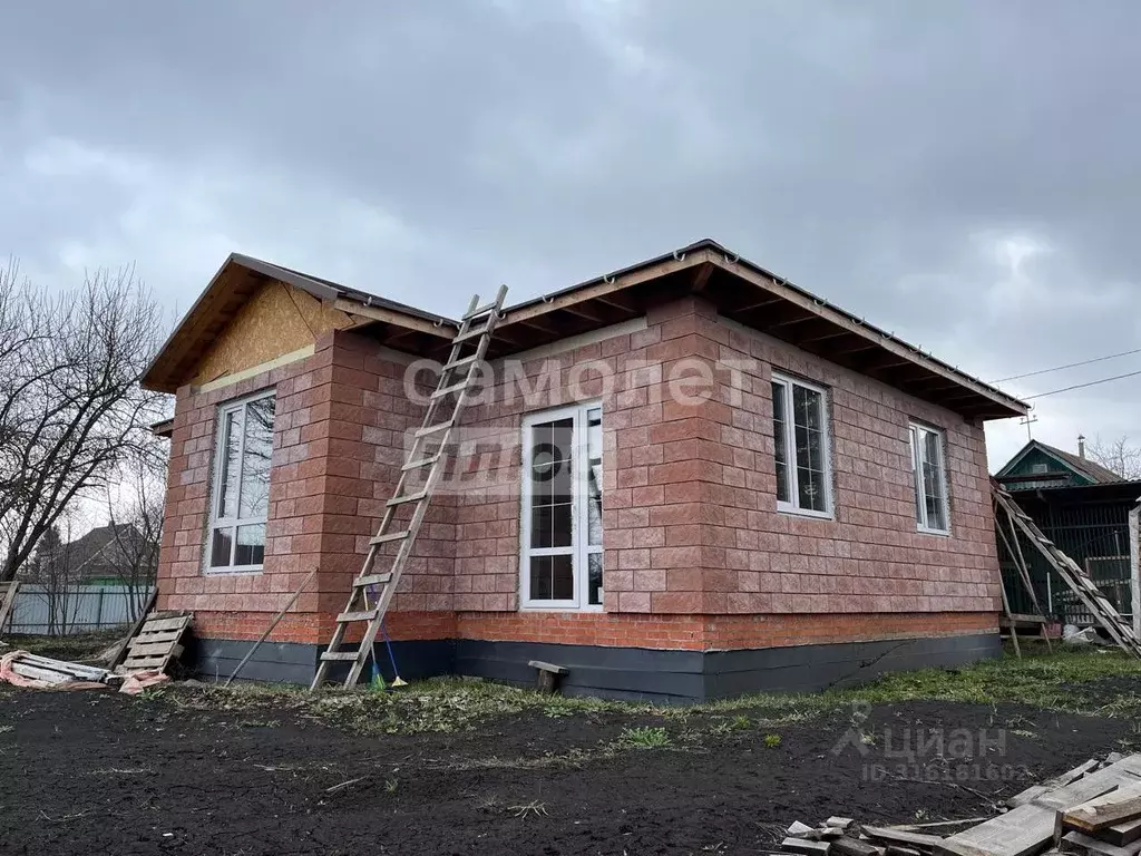 Дом в Пензенская область, Пенза ул. Барковка (80 м) - Фото 0