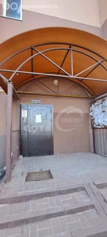 3-комнатная квартира: Воронеж, улица Коренцова, 9 (70 м) - Фото 0