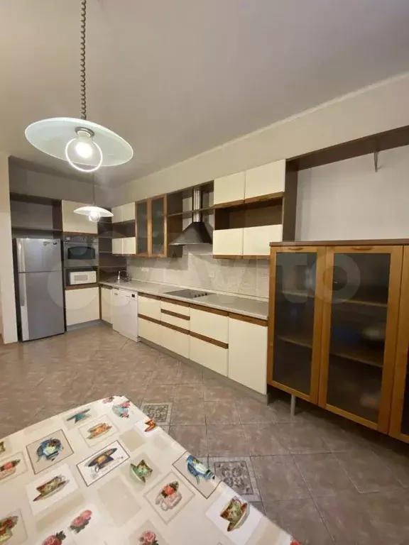 4-к. квартира, 130 м, 2/5 эт. - Фото 0
