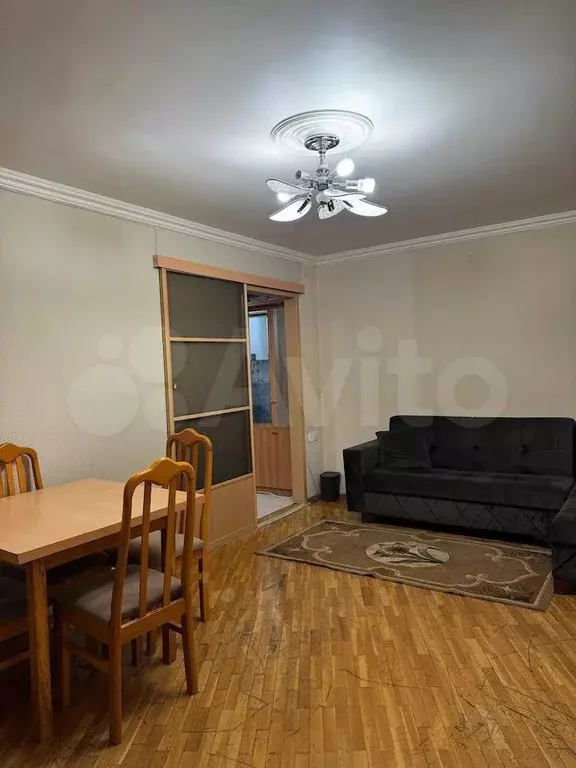Комната 16 м в 3-к., 1/3 эт. - Фото 1