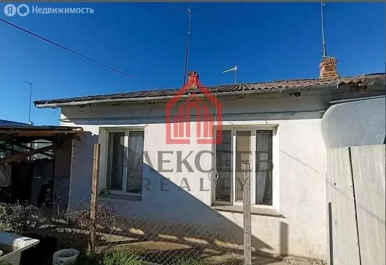 3-комнатная квартира: Бахчисарай, улица Ломоносова, 9/17 (64.9 м) - Фото 1