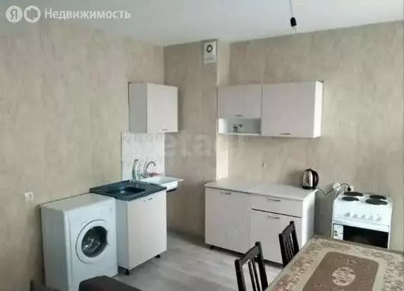 Квартира-студия: Омск, улица Леонида Маслова, 11 (43 м) - Фото 1