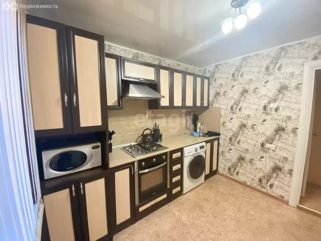 4-комнатная квартира: Невинномысск, улица Калинина, 181 (86.7 м) - Фото 1
