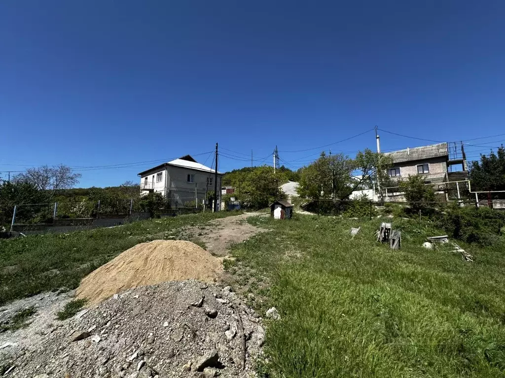 Участок в Крым, Алушта городской округ, с. Нижняя Кутузовка ул. ... - Фото 1
