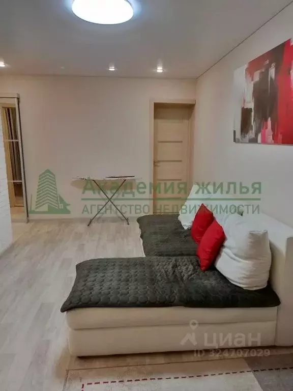 2-к кв. Саратовская область, Саратов ул. 2-я Садовая, 110 (43.0 м) - Фото 2