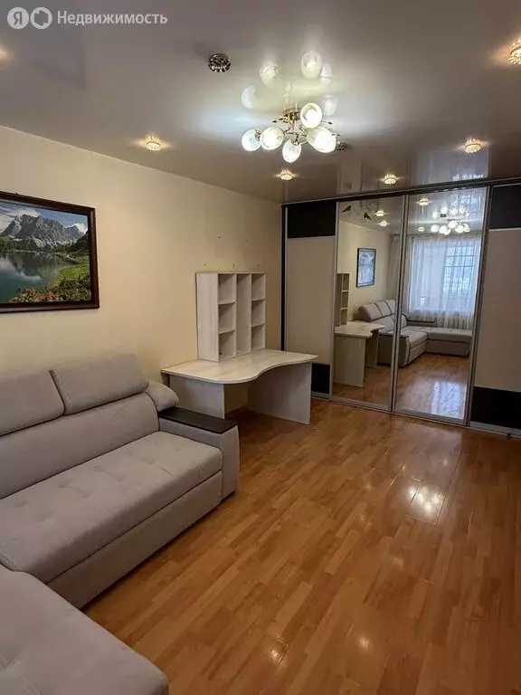 2-комнатная квартира: Киров, проспект Строителей, 46 (50 м) - Фото 1