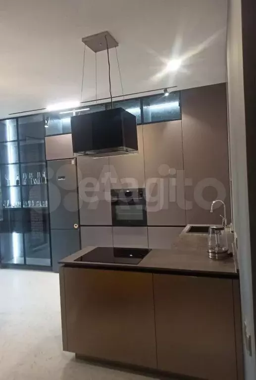 2-к. квартира, 80 м, 2/9 эт. - Фото 1