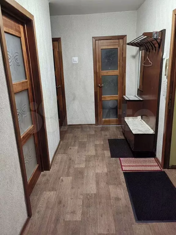 2-к. квартира, 60 м, 2/5 эт. - Фото 1