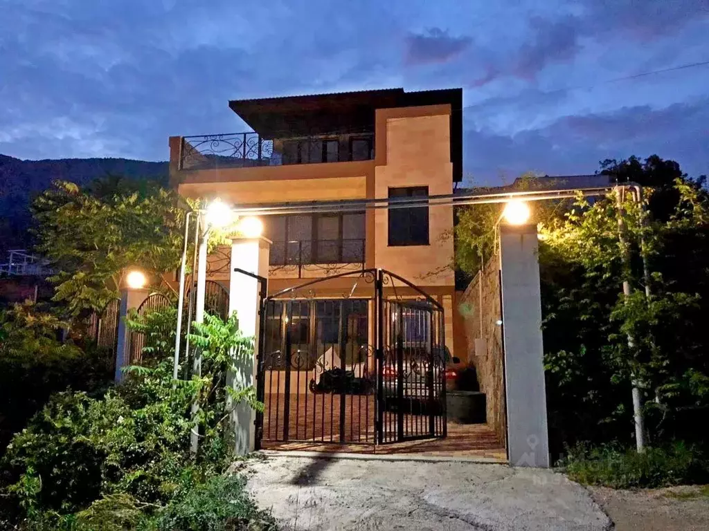 Дом в Крым, Ялта ул. Большевистская, 29Е (222 м) - Фото 0