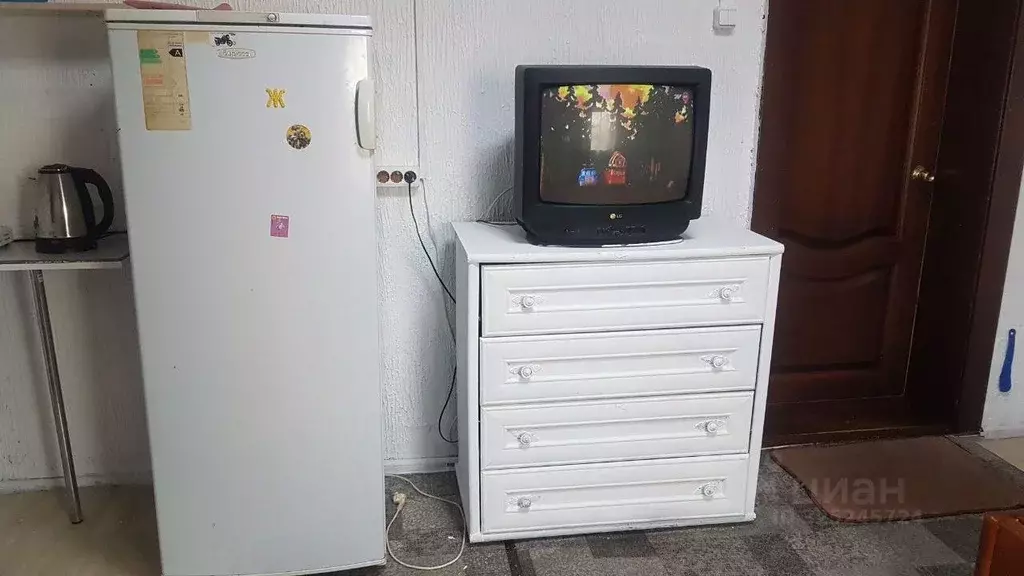 Комната Иркутская область, Иркутск ул. Черняховского, 18 (15.0 м) - Фото 2