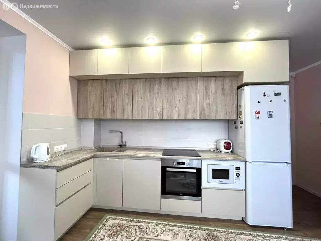 2-комнатная квартира: Брянск, улица Горбатова, 45 (65 м) - Фото 1