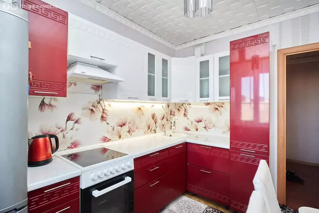 3-комнатная квартира: Тюмень, улица Самарцева, 20 (65.2 м) - Фото 2