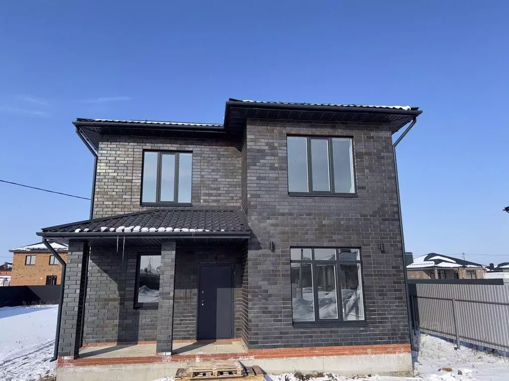 Дом в Татарстан, Казань Корнер Брайт жилой комплекс (150 м) - Фото 1