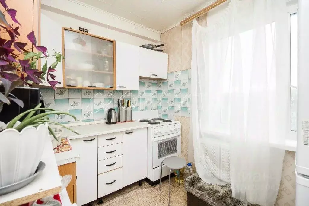 2-к кв. Тюменская область, Тюмень Метелева мкр, ул. Метелевская, 6 ... - Фото 0