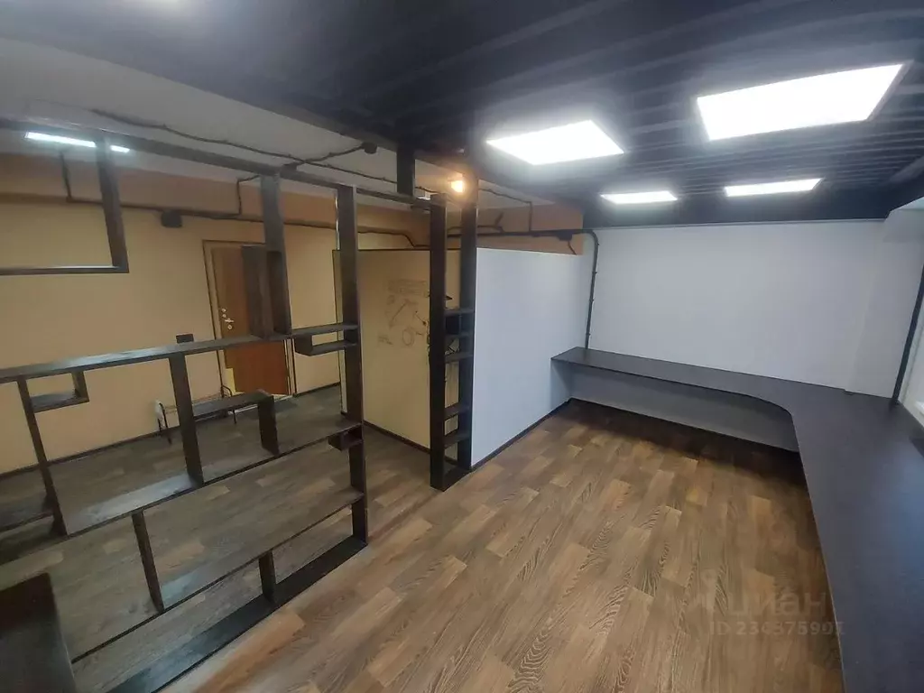 Офис в Ханты-Мансийский АО, Сургут ул. Домостроителей, 19 (108 м) - Фото 2