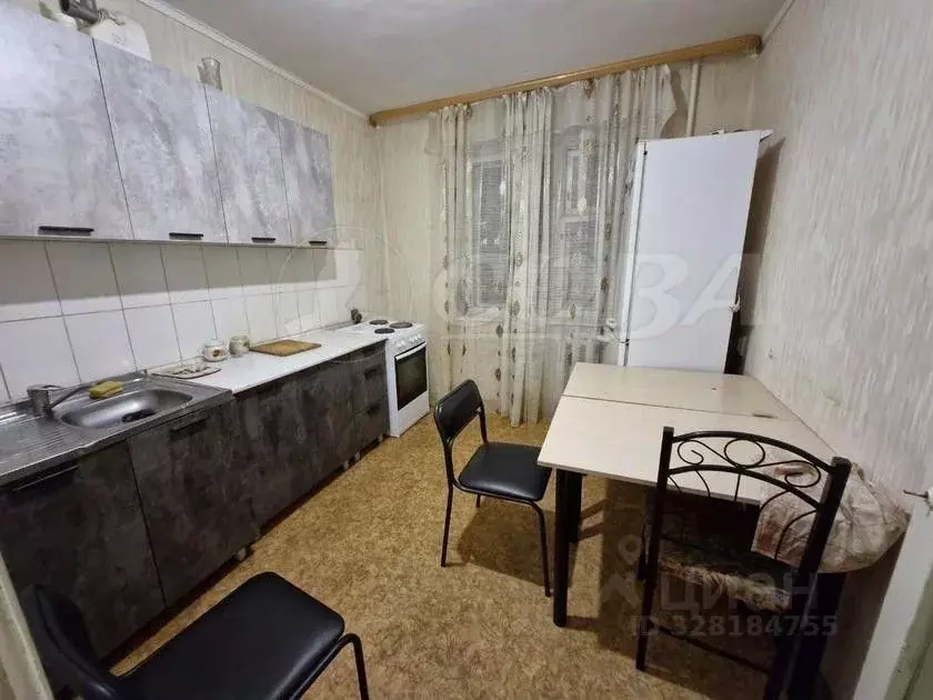 2-к кв. Тюменская область, Тобольск 7А мкр, 10 (56.0 м) - Фото 2