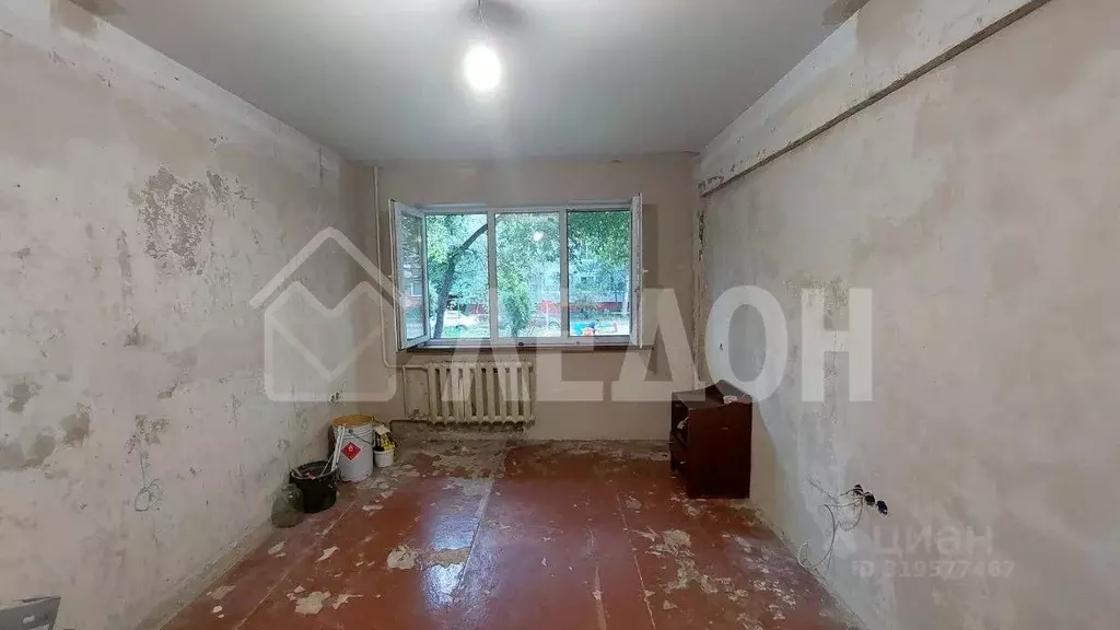 3-к кв. Омская область, Омск Сибирский просп., 8/4 (58.0 м) - Фото 0