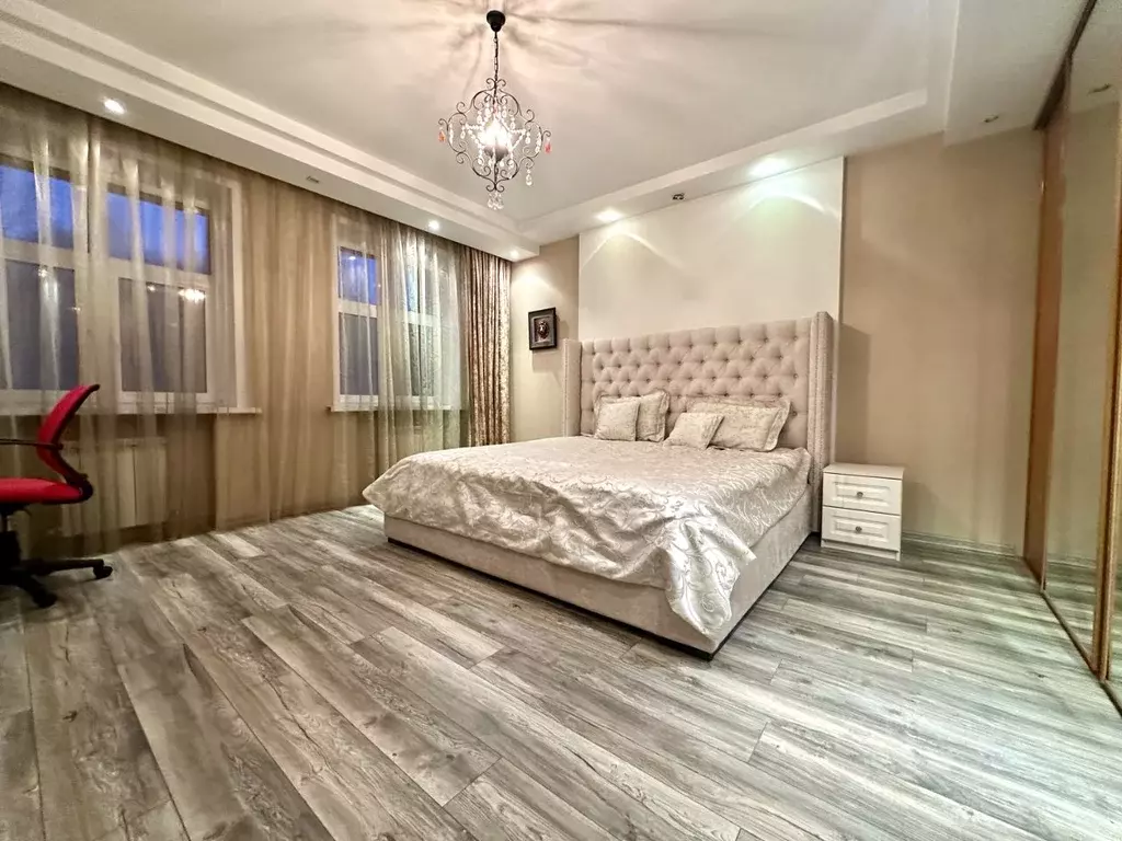 3-к кв. Татарстан, Казань ул. Некрасова, 15А (140.0 м) - Фото 1