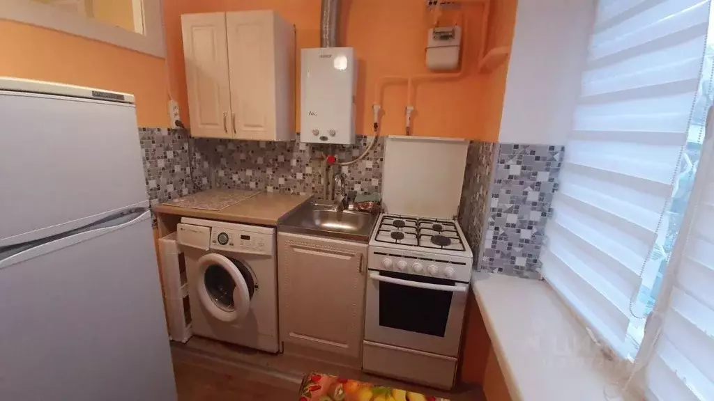 3-к кв. Крым, Феодосия ул. Куйбышева, 13 (65.0 м) - Фото 1