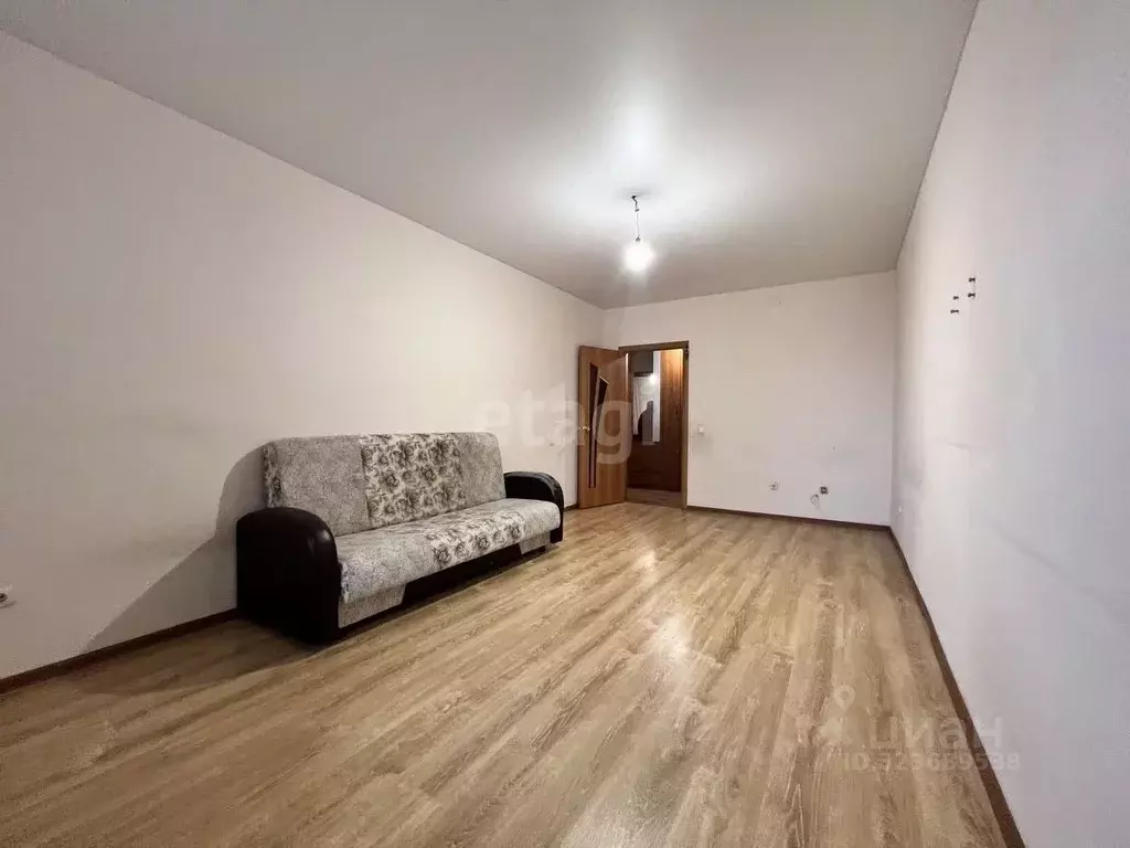 1-к кв. Тюменская область, Тюмень Пролетарская ул., 111 (49.3 м) - Фото 1