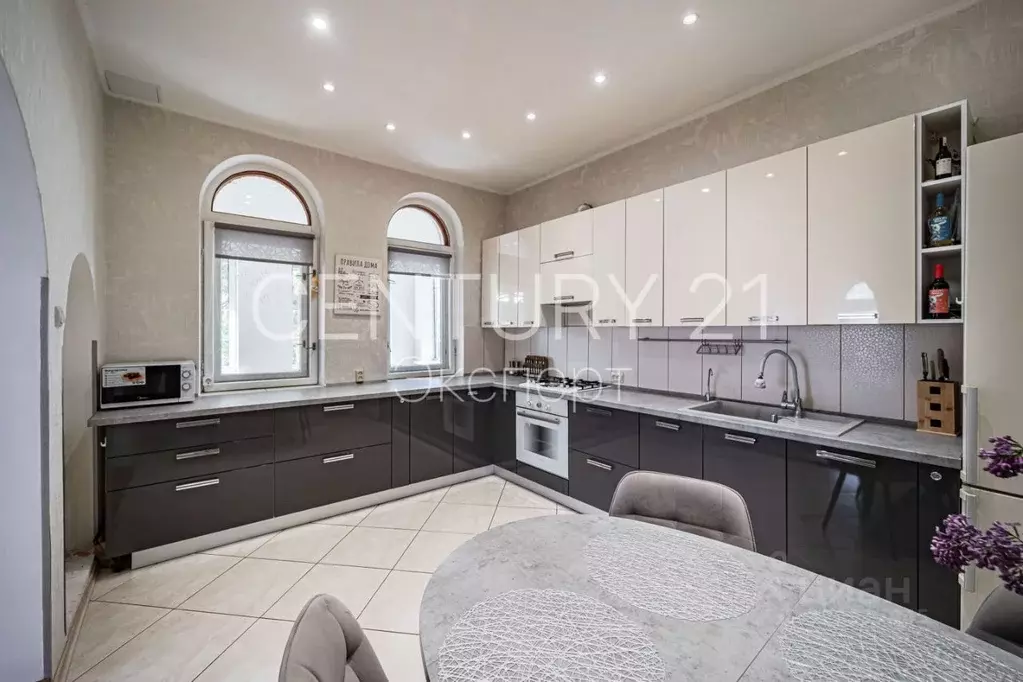 Дом в Калининградская область, Гурьевский муниципальный округ, пос. ... - Фото 1