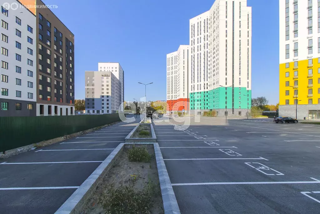 1-комнатная квартира: Тюмень, улица Республики, 204к5 (40.2 м) - Фото 2