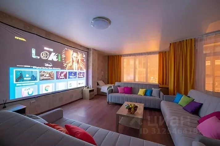 3-к кв. Свердловская область, Екатеринбург ул. Радищева, 33 (126.0 м) - Фото 0