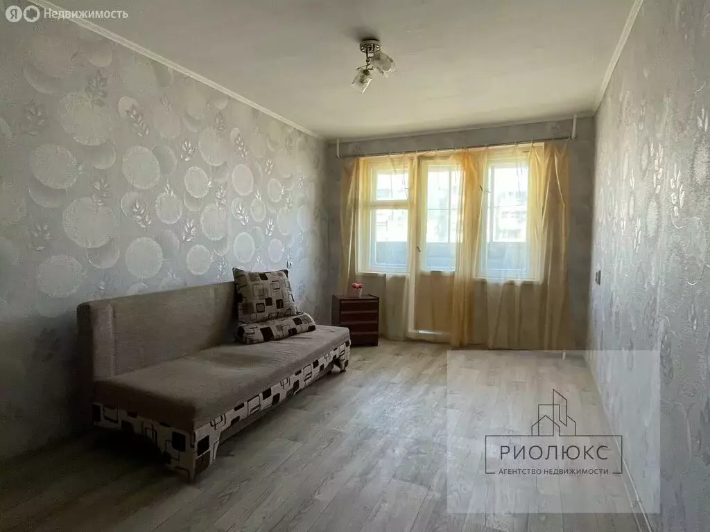 6-комнатная квартира: Магнитогорск, улица Калмыкова, 14 (34 м) - Фото 2