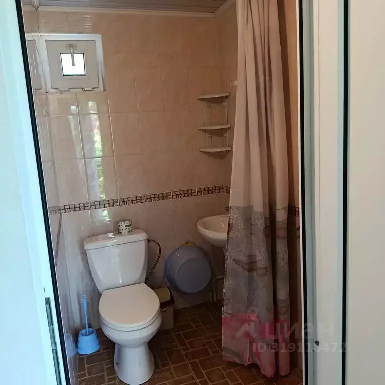 Комната Краснодарский край, Геленджик ул. Толстого, 30 - Фото 1