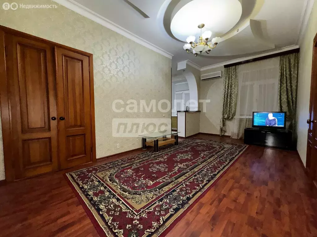 2-комнатная квартира: Махачкала, улица Эфенди Капиева, 19 (55 м) - Фото 0