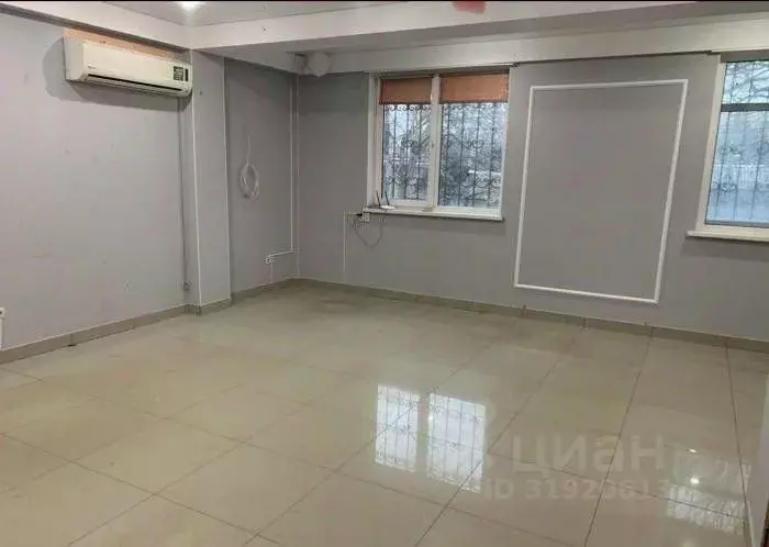 Помещение свободного назначения в Крым, Симферополь ул. Училищная, 22 ... - Фото 0