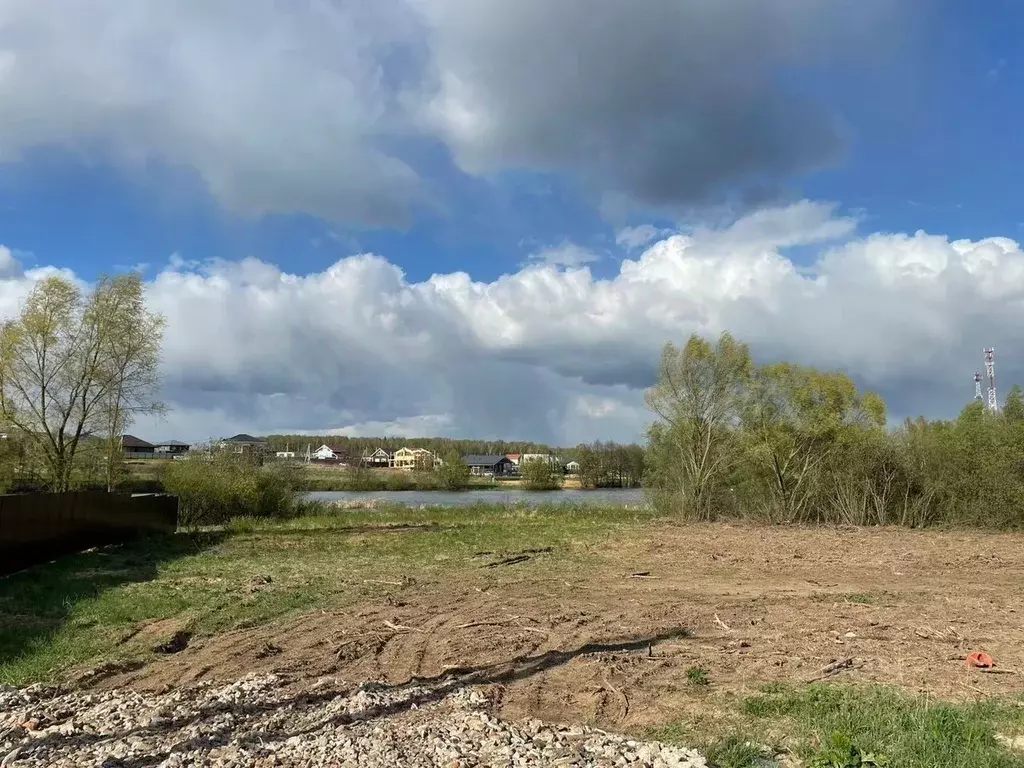Участок в Московская область, Домодедово городской округ, д. Артемьево ... - Фото 0