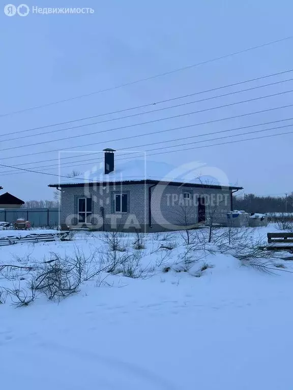 Дом в село Новая Усмань, микрорайон Радуга, Светлая улица (100 м) - Фото 1